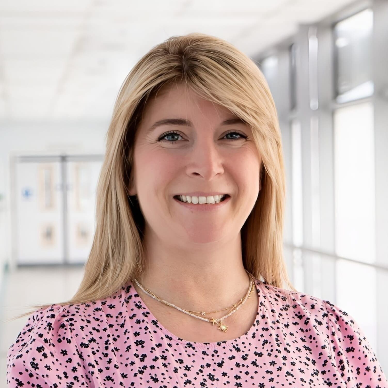 Laura Feeney headshot.