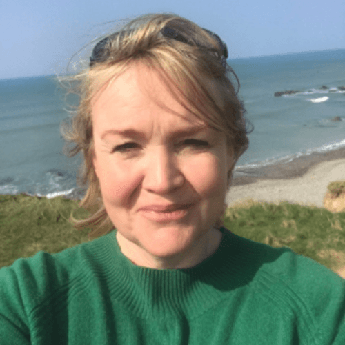 Helen Winter headshot.