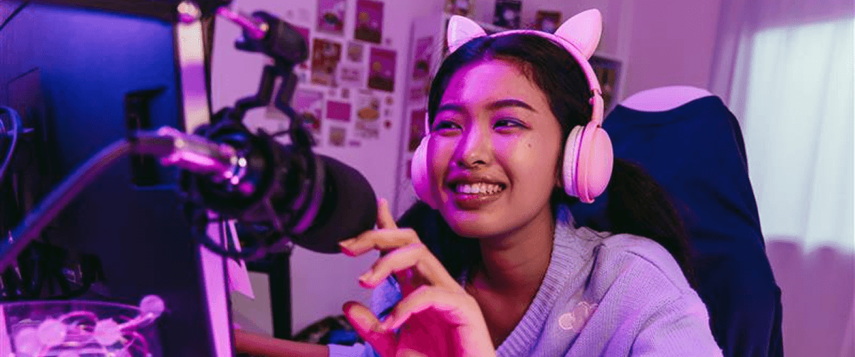 A Cancer Research UK fundraiser during a livestream.