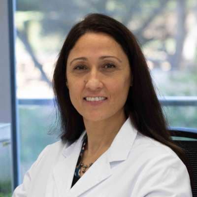 Laura Soucek headshot.