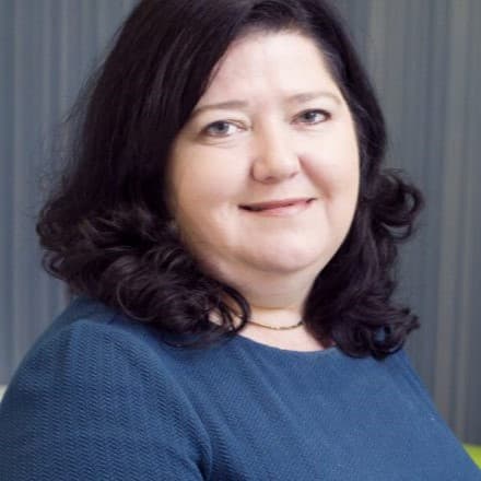 Dr Lynley Marshall.