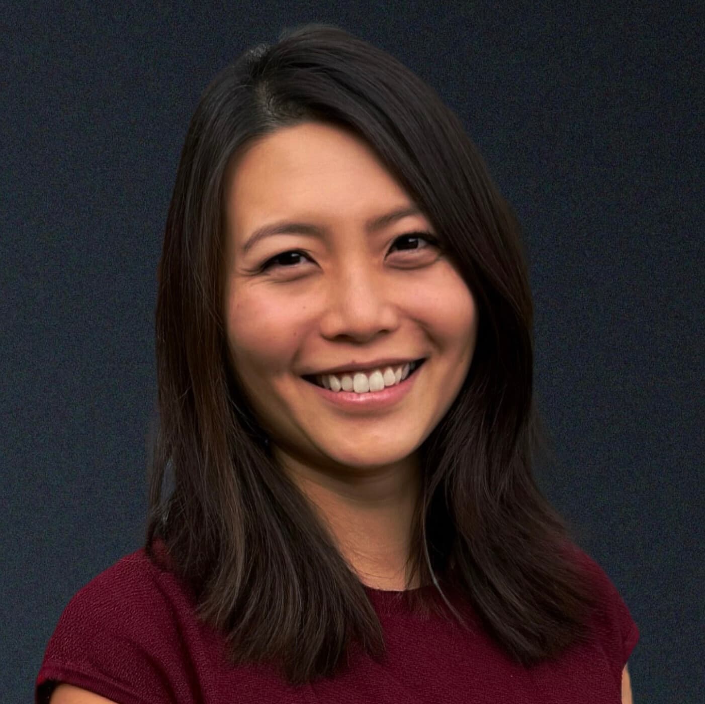 Headshot of I-Jun Lau.