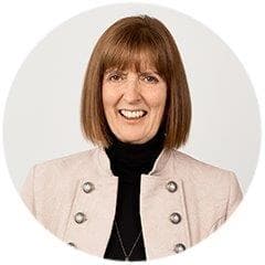 Headshot of CRUK Trustee Pam Kearns.