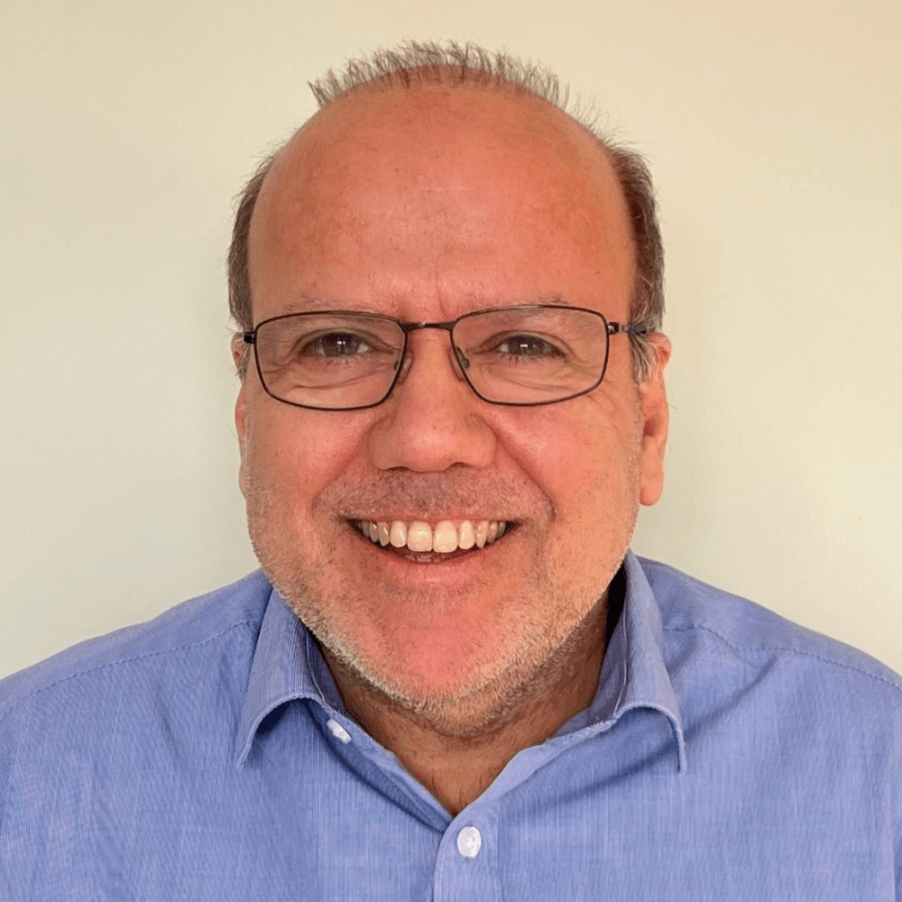 Headshot of Georgios Lyratzopoulos.