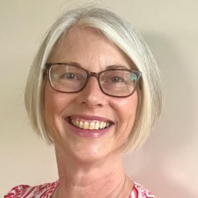 Ruth Board headshot.