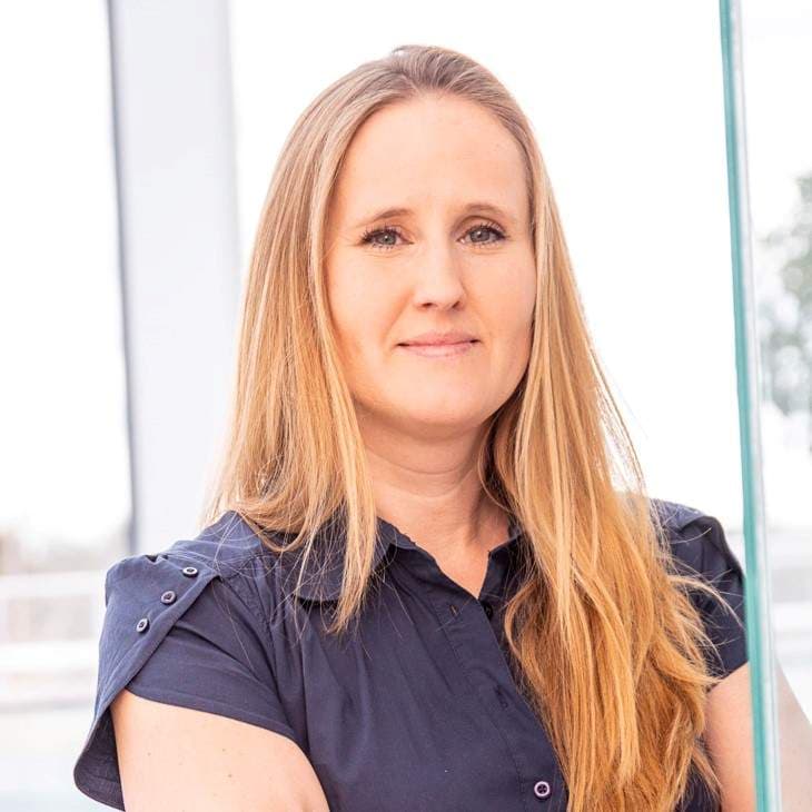 Maria Rohm headshot.