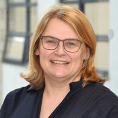 Alexandra Smith headshot.