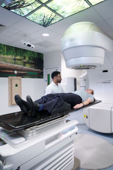 Having radiotherapy for bladder cancer | Cancer Research UK