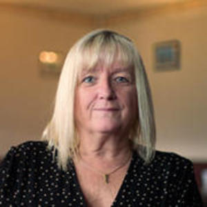 Headshot photo of CRUK supporter Val
