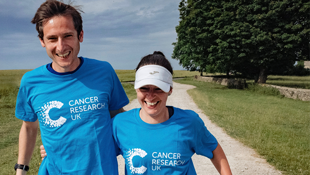 Couple in CRUK t-shirts