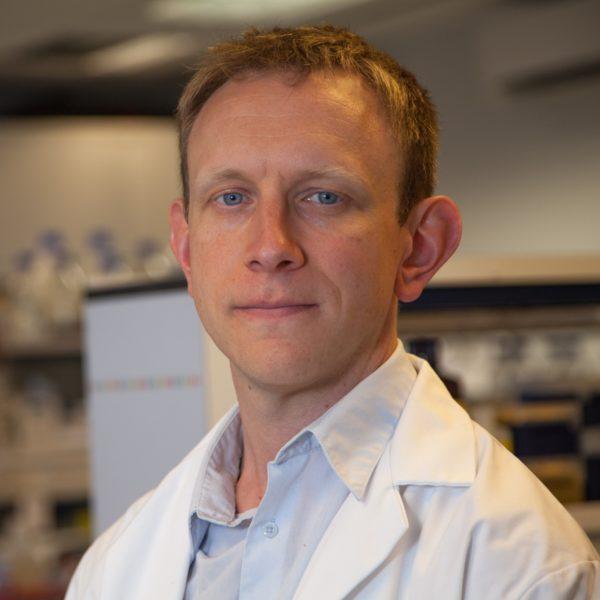 Dr Oliver Pearce