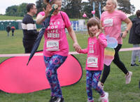 Mum and daughter at Race for Life 