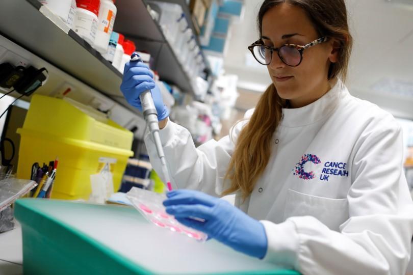 Lilli, a Cancer Research UK researcher