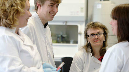 Lung Cancer Centre of Excellence Lung Cancer Centre of Excellence