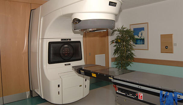 A linear accelerator radiotherapy machine