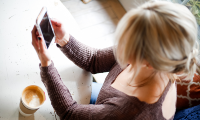 lady on a phone browsing